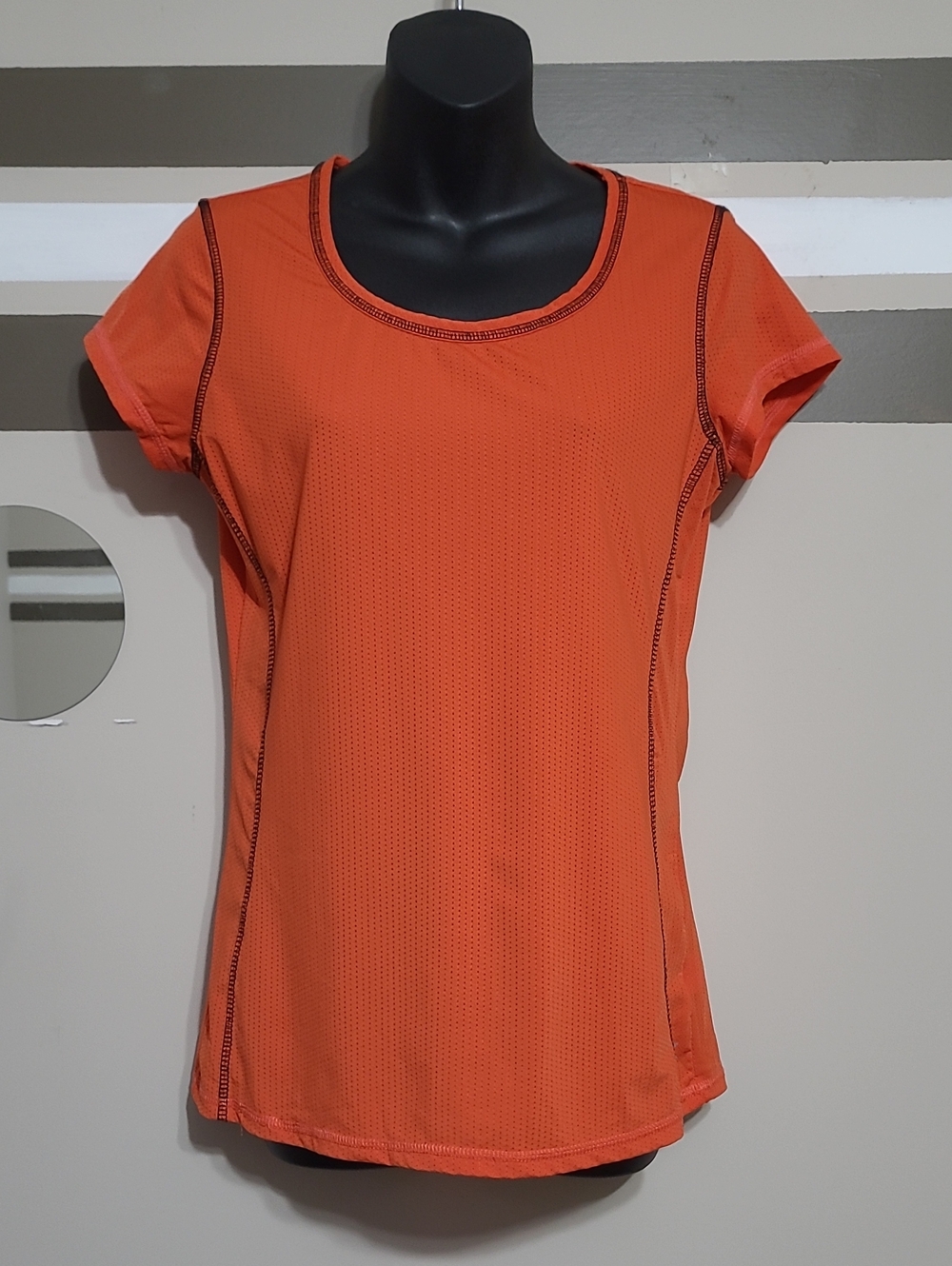 ⭐️ NWOT Xersion Briggt Orange Quick Dry Performance Short-Sleeve Tee Sz Med
